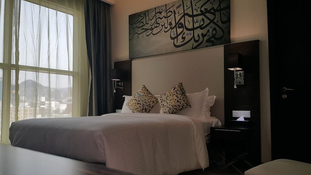 M Hotel Makkah By Millennium Mecca Екстер'єр фото A room at the hotel