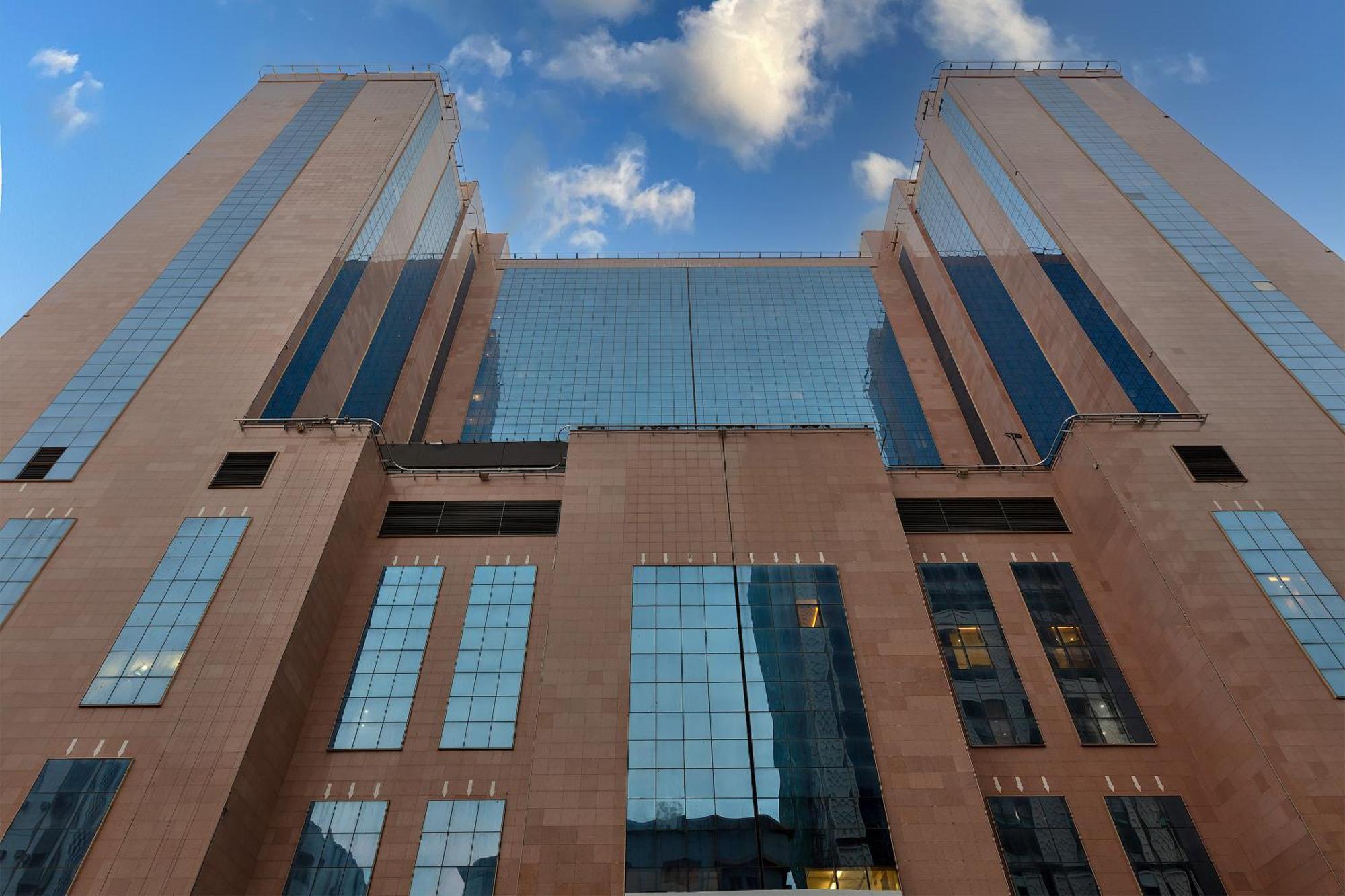 M Hotel Makkah By Millennium Mecca Екстер'єр фото The building of the National Bank of Greece