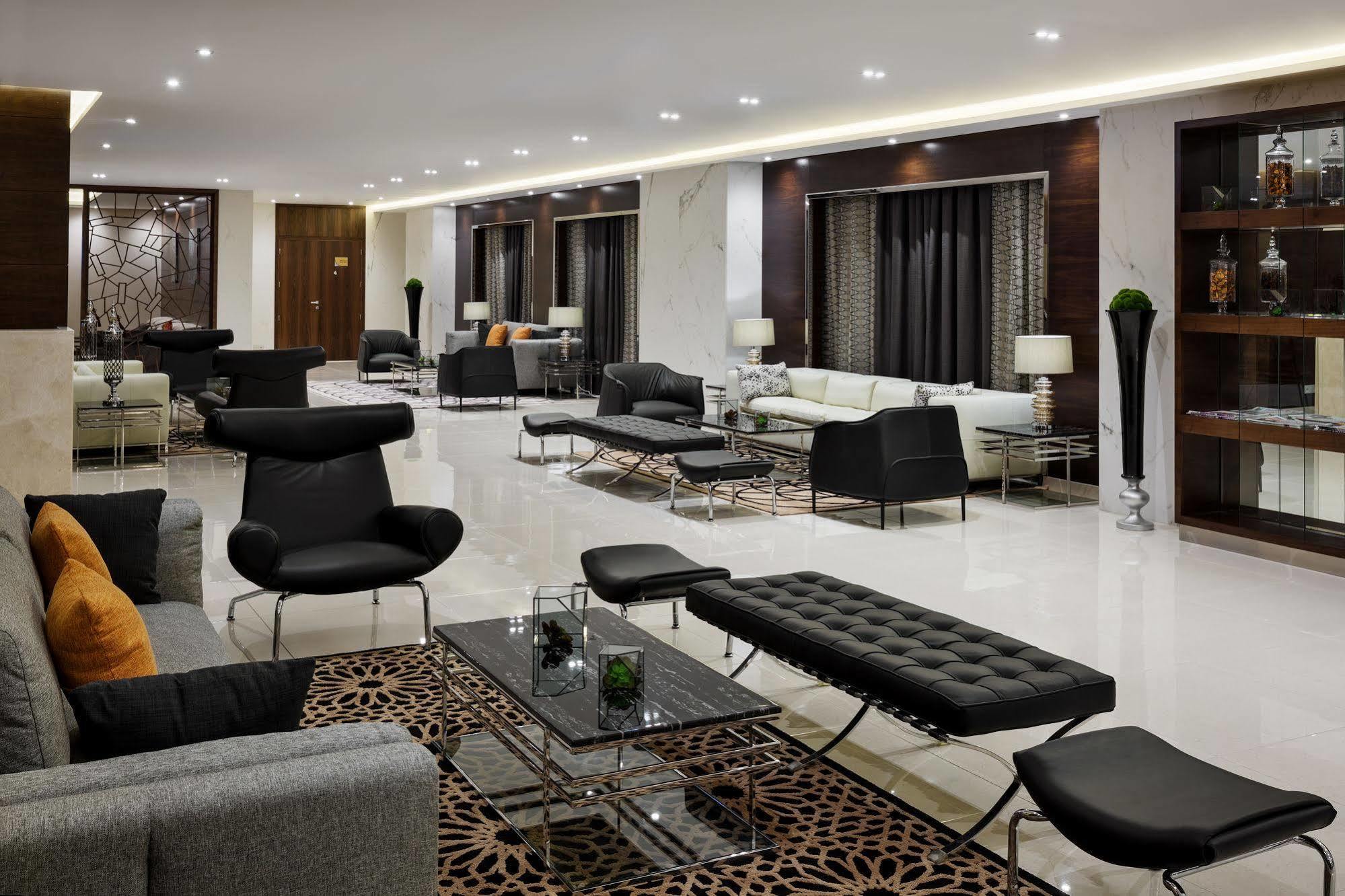 M Hotel Makkah By Millennium Mecca Екстер'єр фото The hotel lobby